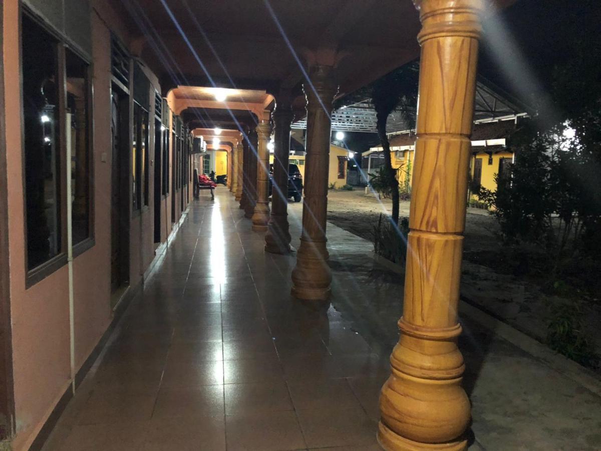 Hotel Arjuna Baturaja  Exterior foto